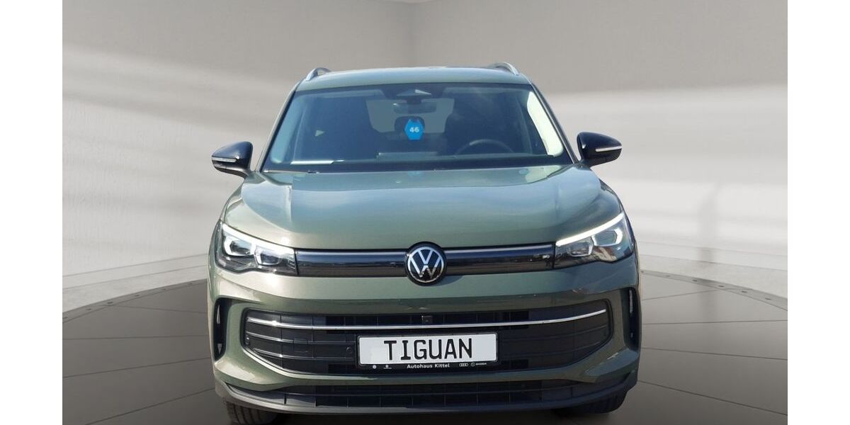 VW Tiguan 2.050 km 41.900 &euro; Weißenfels 06667