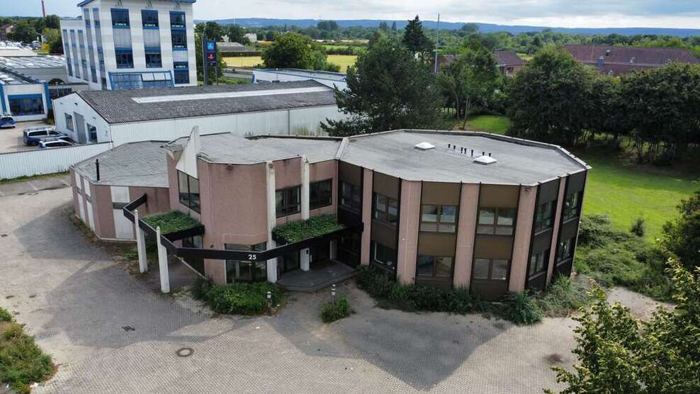 Büro in Düren 1.814,75 € 226.84 m² zimmer