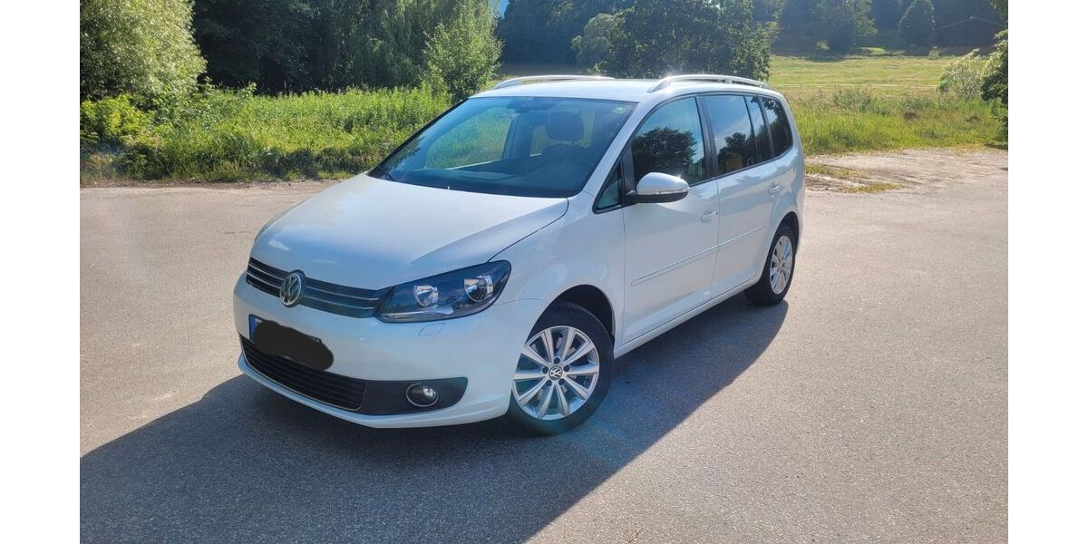 VW Touran 234.000 km 7.999 &euro; Lohberg 93470