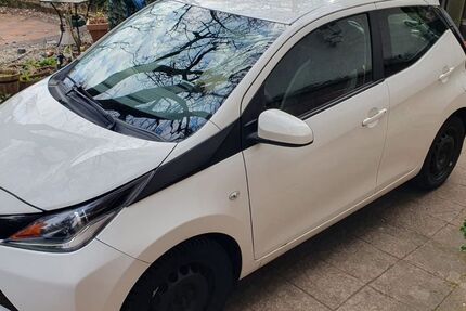 Toyota Aygo (X) 50.000 km 8.500 &euro; Heusenstamm 63150