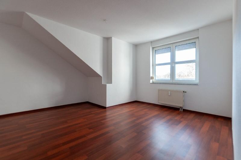 Dachgeschoßwohnung Dresden Loschwitz - 2 Zimmer, 75 m&sup2;, 626&euro; | Angebot:26269512