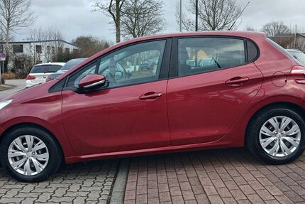 Peugeot 208 149.000 km 4.900 &euro; Gettorf 24214