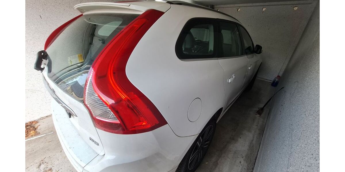 Volvo XC60 160.000 km 17.700 &euro; Koblenz 56077