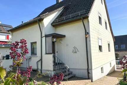 Haus Aalen Attenhofen - 8 Zimmer, 158 m&sup2;, 410.000&euro; | Angebot:26828879