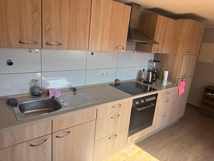 möbliert 2 Zimmer Wohnung,Ab Sofort Vermieten zimmer