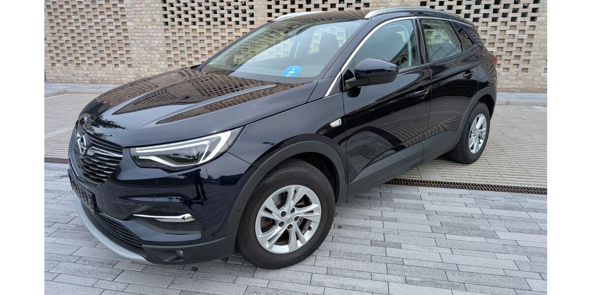 Opel Grandland (X) 57.000 km 15.000 &euro; Dresden 01157