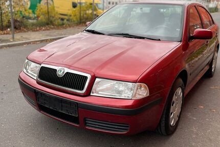 Skoda Octavia 188.000 km 2.499 &euro; Berlin 12057