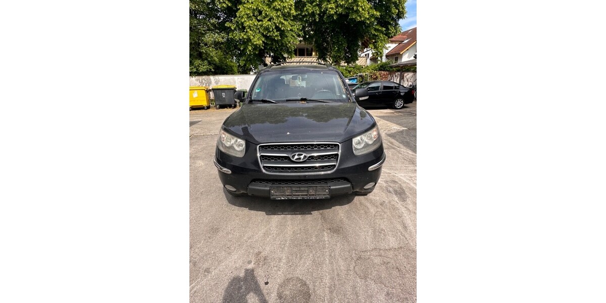Hyundai Santa Fe 389.563 km 1.900 € Putzbrunn 85640