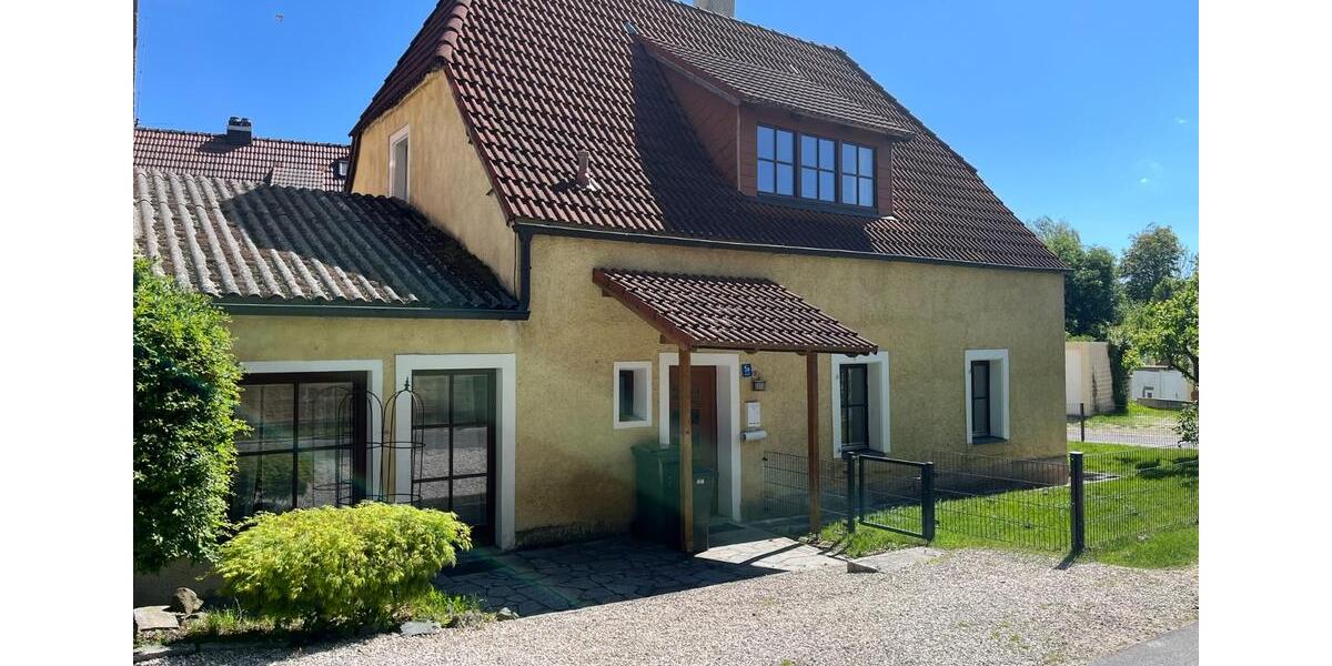 Einfamilienhaus Kemnath - 4 Zimmer, 160 m&sup2;, 950&euro; | Angebot:25233643
