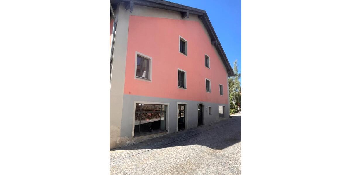 Einfamilienhaus Eschlkam - 8 Zimmer, 240 m&sup2;, 300.000&euro; | Angebot:26929445