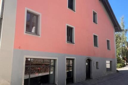 Haus Eschlkam - 8 Zimmer, 240 m&sup2;, 300.000&euro; | Angebot:26929445