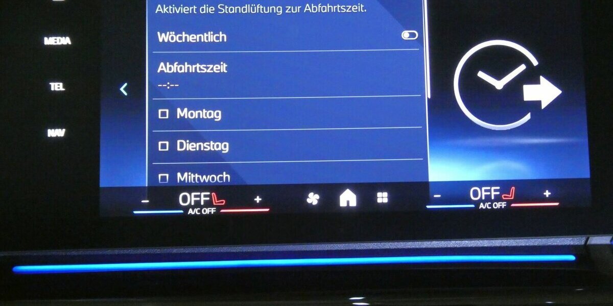 BMW X1 20d xDrive x-Line AHK,360°,HUD,Ledersportsitze 21.200 km 42.590 &euro; Landshut 84030