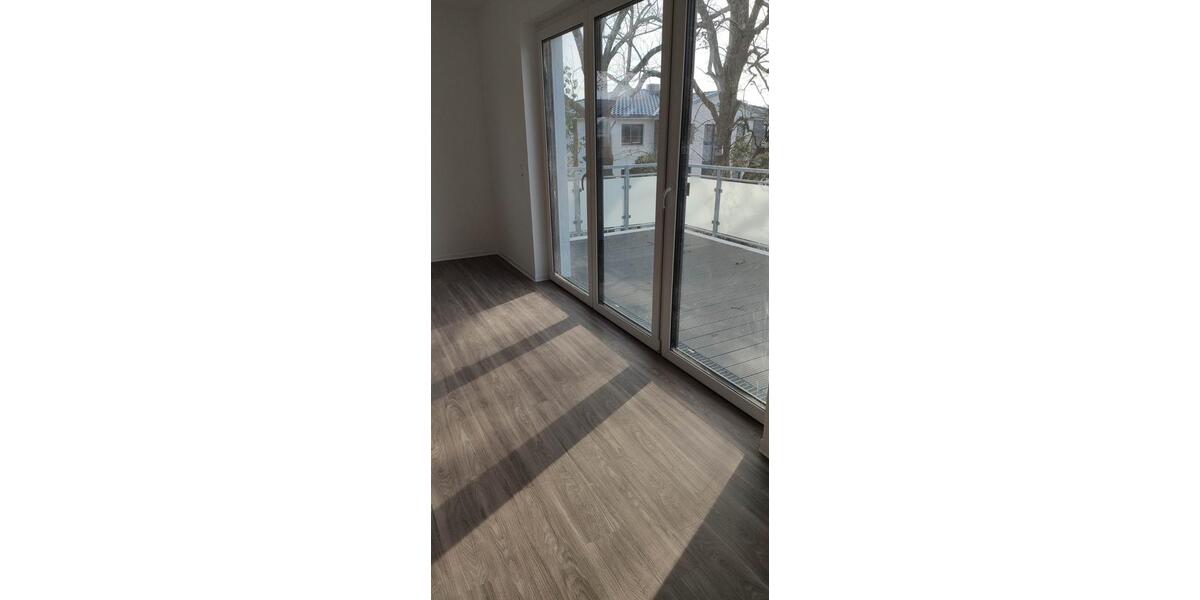 Etagenwohnung Bad Nenndorf - 2 Zimmer, 72 m&sup2;, 925&euro; | Angebot:25045263