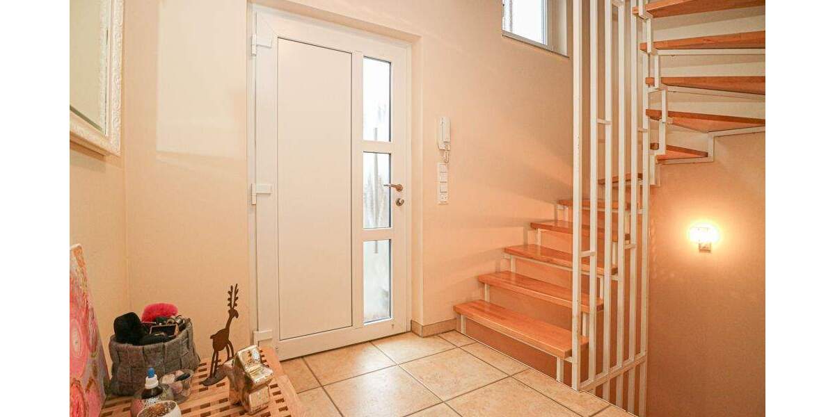 Mehrfamilienhaus, Wohnhaus Neuss / Rosellen Rosellen - 4 Zimmer, 110 m&sup2;, 460.000&euro; | Angebot:24726293