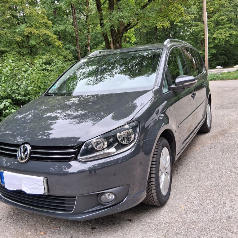 VW Touran 100.600 km 11.300 € München 81379