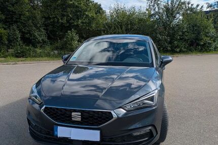 Seat Leon 82.000 km 17.999 &euro; Bahlingen am Kaiserstuhl 79353