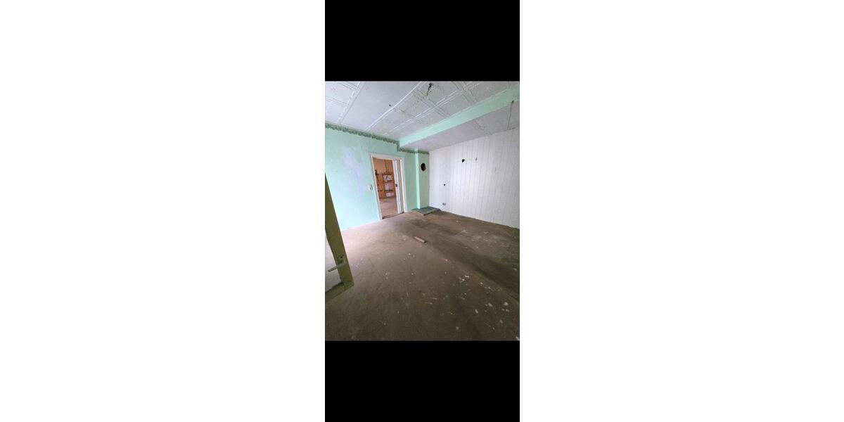 Mehrfamilienhaus, Wohnhaus Burg - 15 Zimmer, 250 m&sup2;, 239.000&euro; | Angebot:26044723