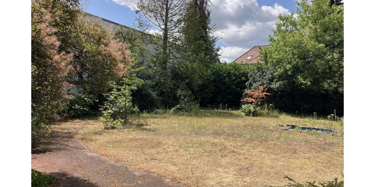 Grundstück Homburg - 800.000&euro; | Angebot:25200385