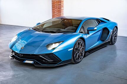 Lamborghini Aventador 6.200 km 559.800 &euro; BALMA 31130