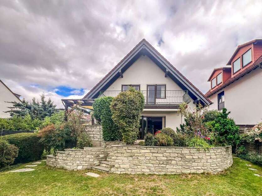 Haus zum Mieten in Kronberg 2.600 € 150 m²
