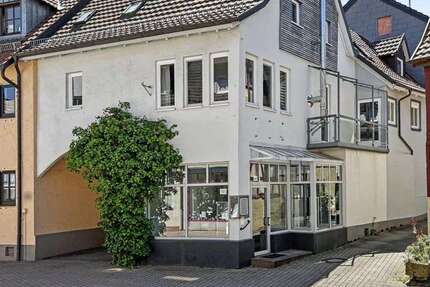 Haus Külsheim - 6 Zimmer, 245 m&sup2;, 299.000&euro; | Angebot:26867595