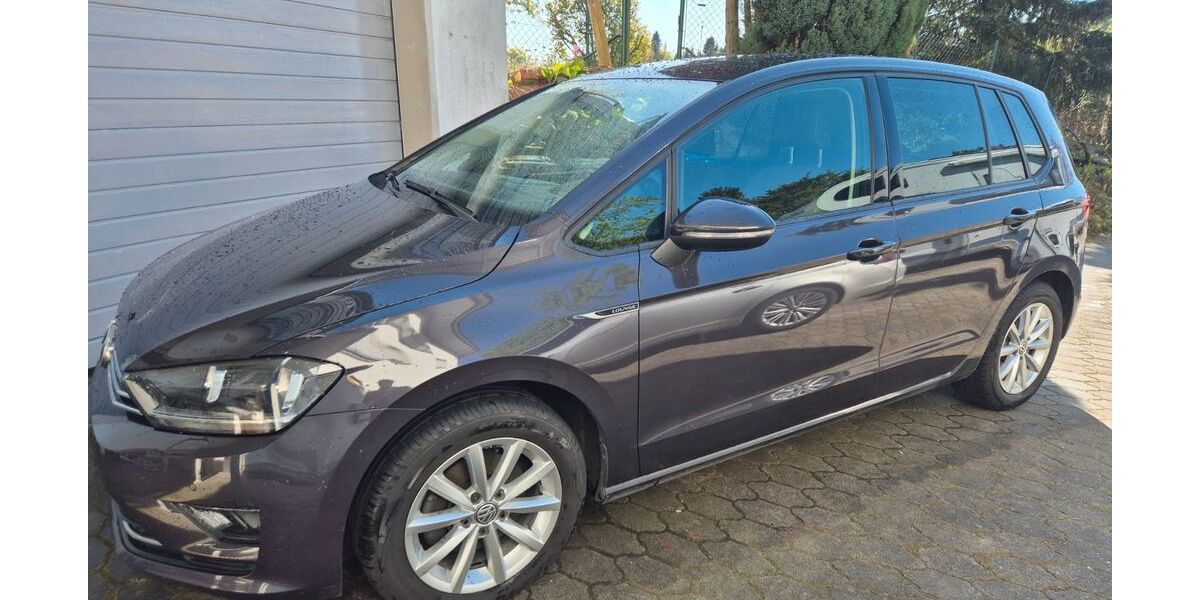 VW Golf Sportsvan 127.000 km 11.999 &euro; Windorf 94575