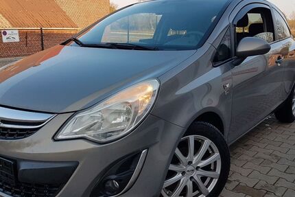 Opel Corsa 147.000 km 3.190 &euro; Westoverledingen 26810