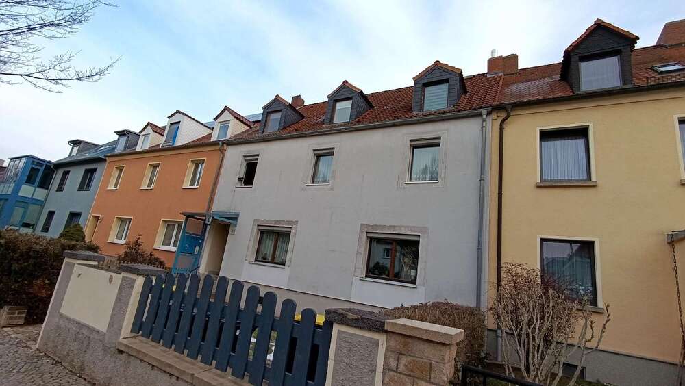Etagenwohnung Naumburg - 4 Zimmer, 67 m&sup2;, 105.000&euro; | Angebot:26608120