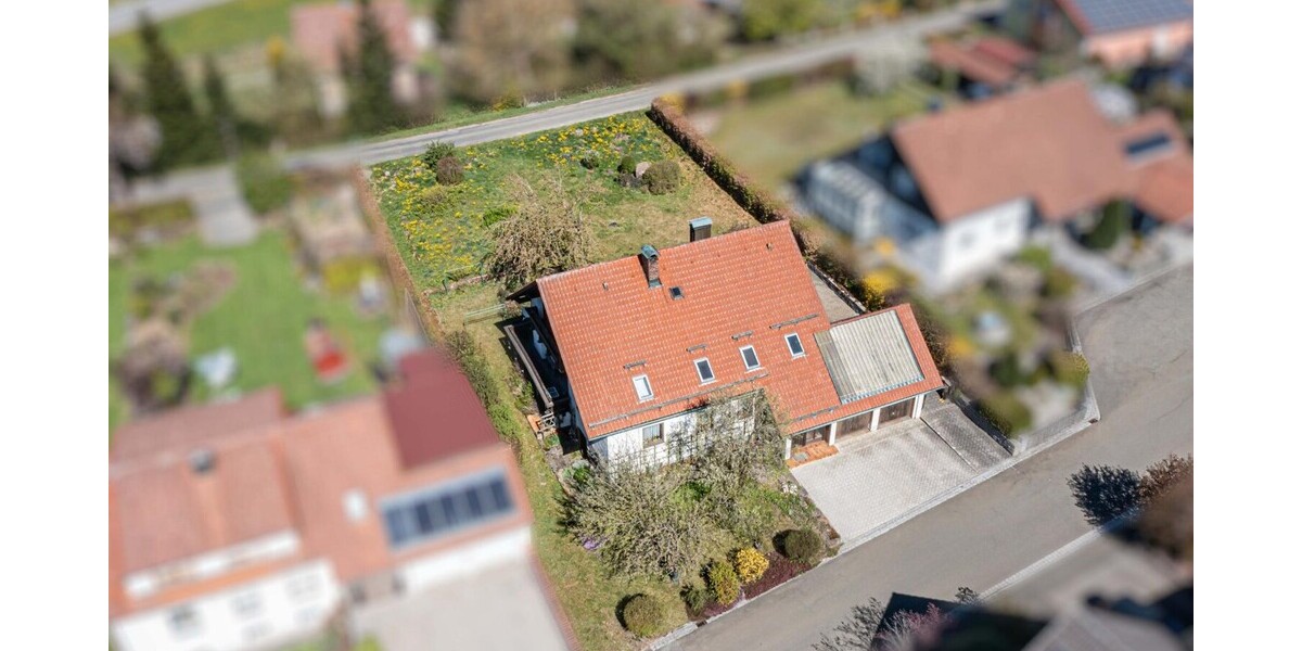 Großzügiges Haus mit 2 Wohneinheiten möglich – ideal für Familie oder Vermietung - Einfamilienhaus Schönsee | Angebot:26443086