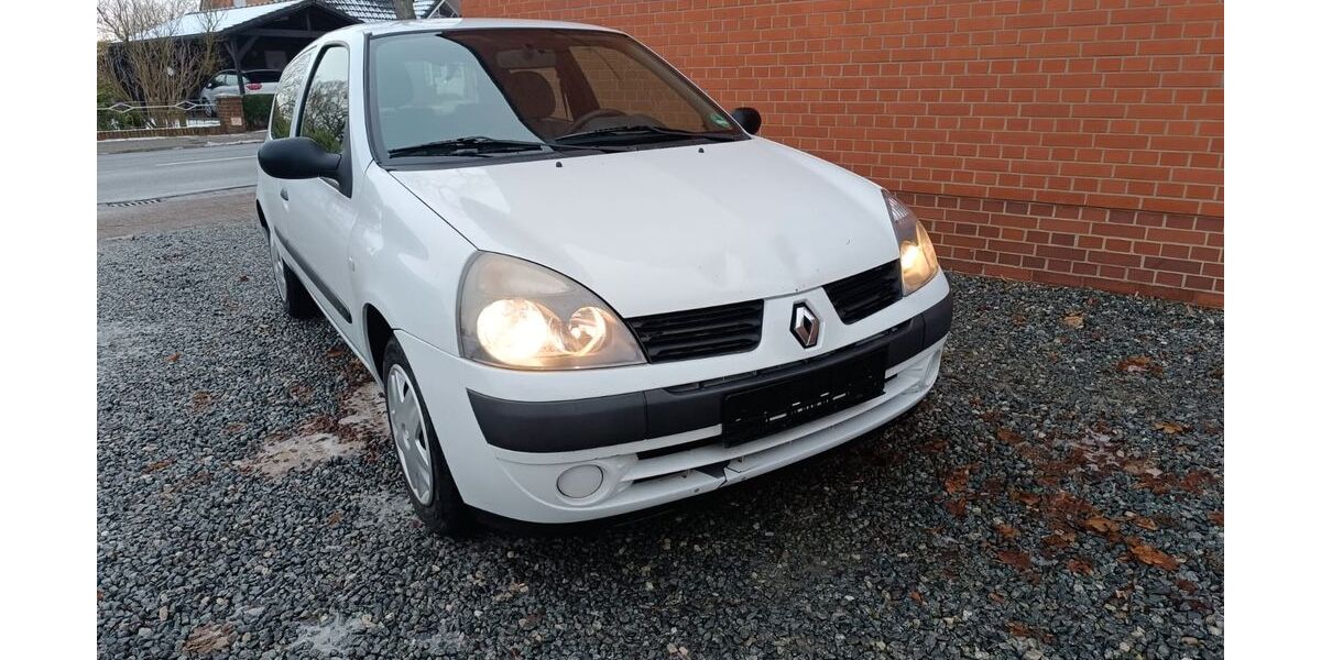 Renault Clio 153.000 km 990 &euro; Blender 27337
