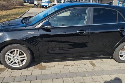 Kia Rio 22.600 km 17.500 &euro; Roth 91154