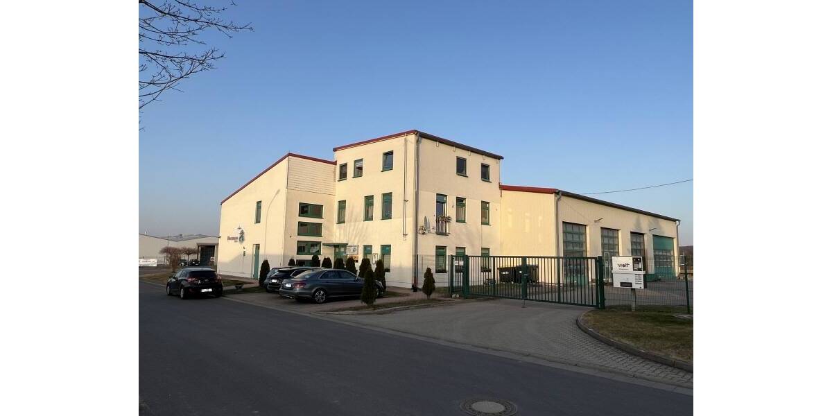 Grundstück mit 1600 m² Gewerbefläche nahe der BAB 4 zimmer