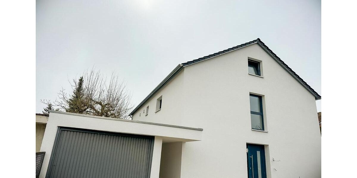 Einfamilienhaus Würzburg Sanderau - 7 Zimmer, 188 m&sup2;, 2.990&euro; | Angebot:26326326