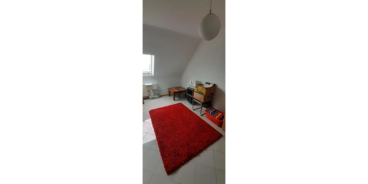 Dachgeschoßwohnung Erwitte - 4 Zimmer, 115 m&sup2;, 750&euro; | Angebot:25221232