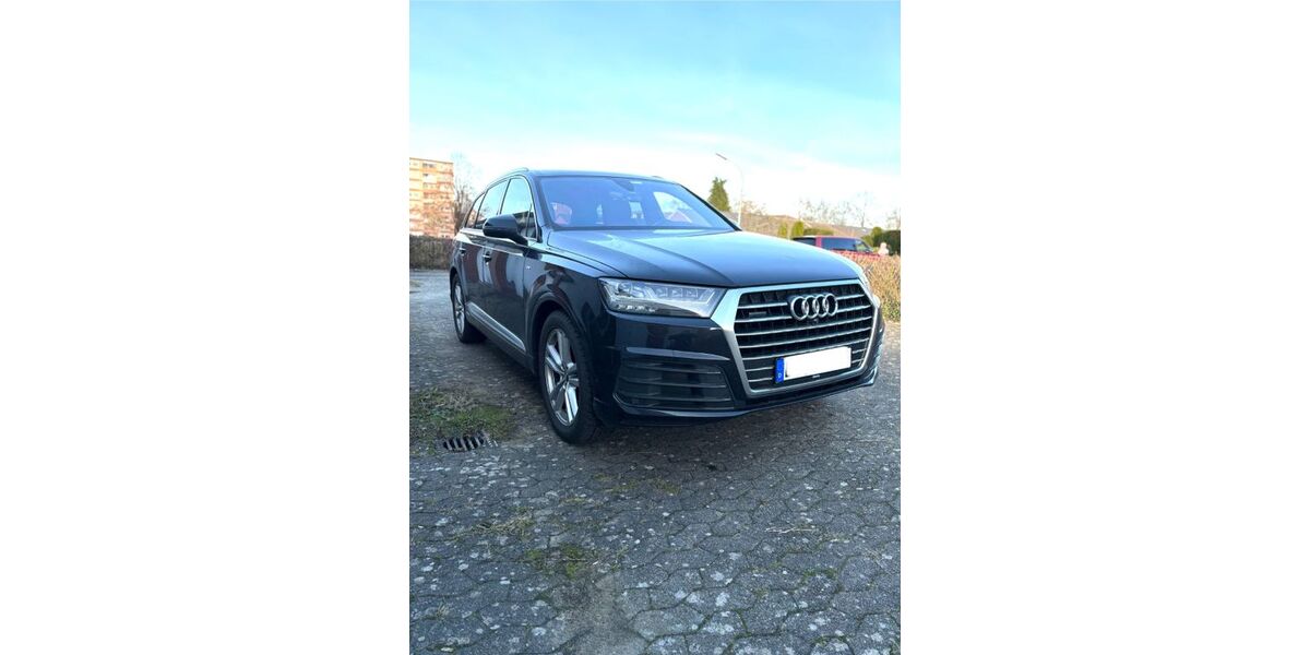 Audi Q7 128.124 km 37.900 &euro; Braunschweig 38112