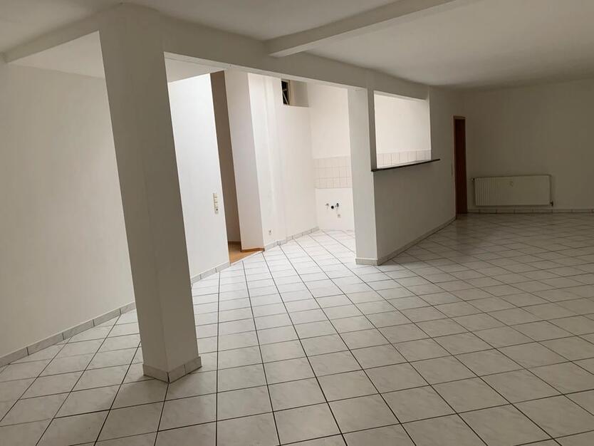 80 qm Wohnung im Erdgeschoss direkte City Nähe zimmer