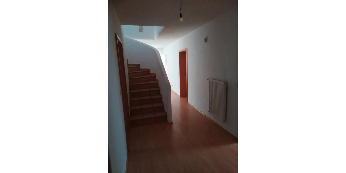 Mehrfamilienhaus, Wohnhaus Fürstenzell - 5 Zimmer, 185 m&sup2;, 1.290&euro; | Angebot:26117484