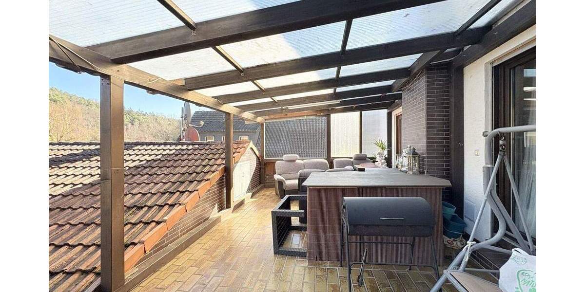 Mehrfamilienhaus, Wohnhaus Stadtallendorf-Wolferode Wolferode - 6 Zimmer, 208 m&sup2;, 299.900&euro; | Angebot:25775613