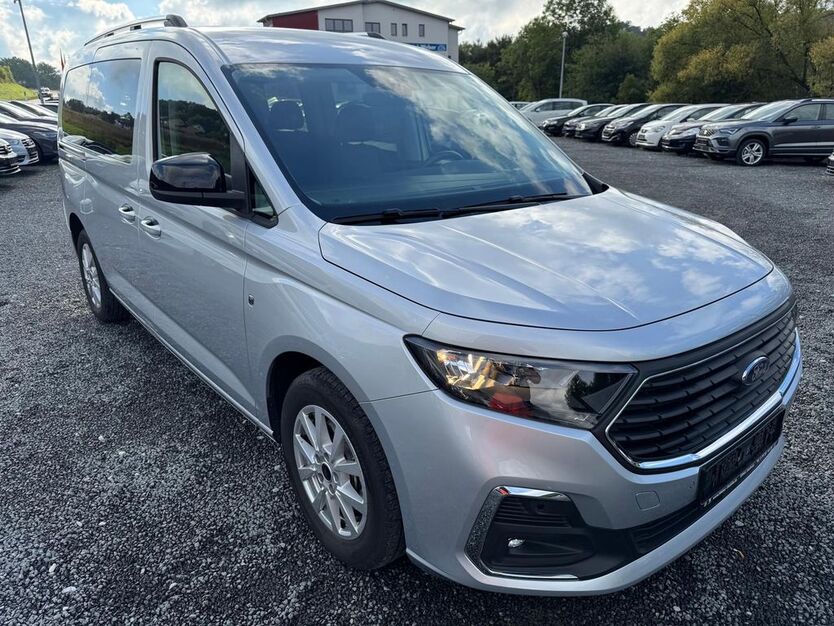 Ford Grand Tourneo 13.441 km 30.285 € Boxberg 97944