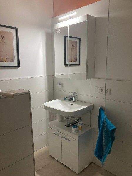 1 Zimmer Apartment mit Einbauküche, Garten und Tiefgarage im KfW 55 - Standard 1 zimmer