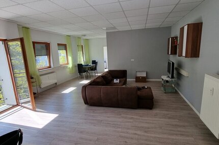 schöne 3 Zimmer-Wohnung mit KFZ Stellplatz in ruhiger Lage