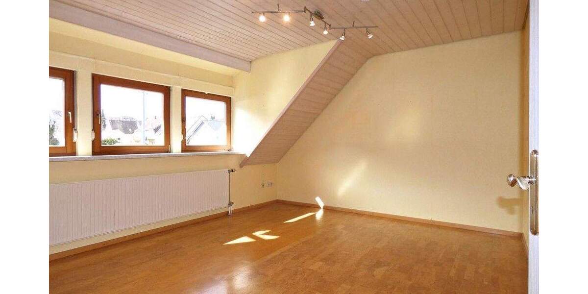 Etagenwohnung Heilbronn Biberach Biberach - 4 Zimmer, 137 m&sup2;, 1.100&euro; | Angebot:25695864