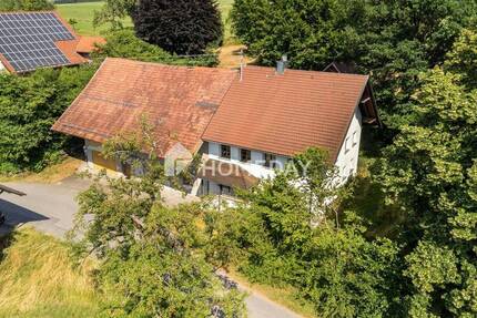 Historisches EFH mit großem Grundstück - ca. 180 Quadratmeter Wohnfläche in ruhiger Lage 4 zimmer