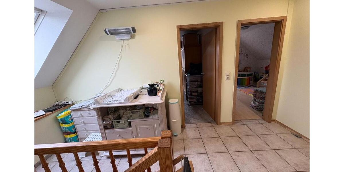 Haus zur Miete mit Garten, Carport, Terrasse, Nebengebäude 5 zimmer