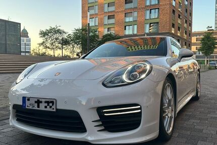 Porsche Panamera 85.000 km 38.500 &euro; Mülheim an der Ruhr 45472