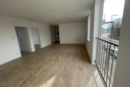 Erstbezug 4- Zimmer HochparterreWohnung