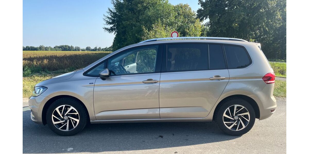 VW Touran 85.000 km 17.300 € Wolfsburg 38448