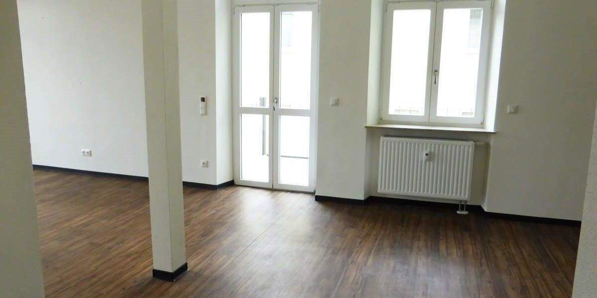 Etagenwohnung Bad Kissingen - 2 Zimmer, 81 m&sup2;, 279.000&euro; | Angebot:26389363