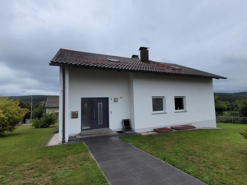 Einfamilienhaus mit Garten in Oberviechtach zu vermieten