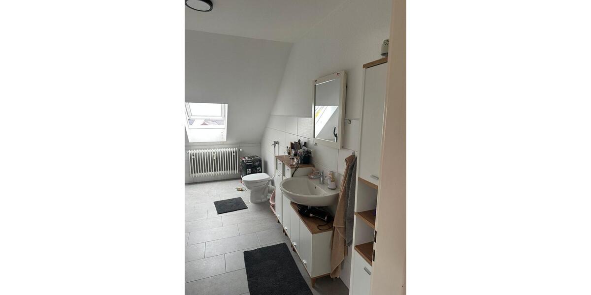 Dachgeschoßwohnung Speyer - 3 Zimmer, 61 m&sup2;, 900&euro; | Angebot:25982038